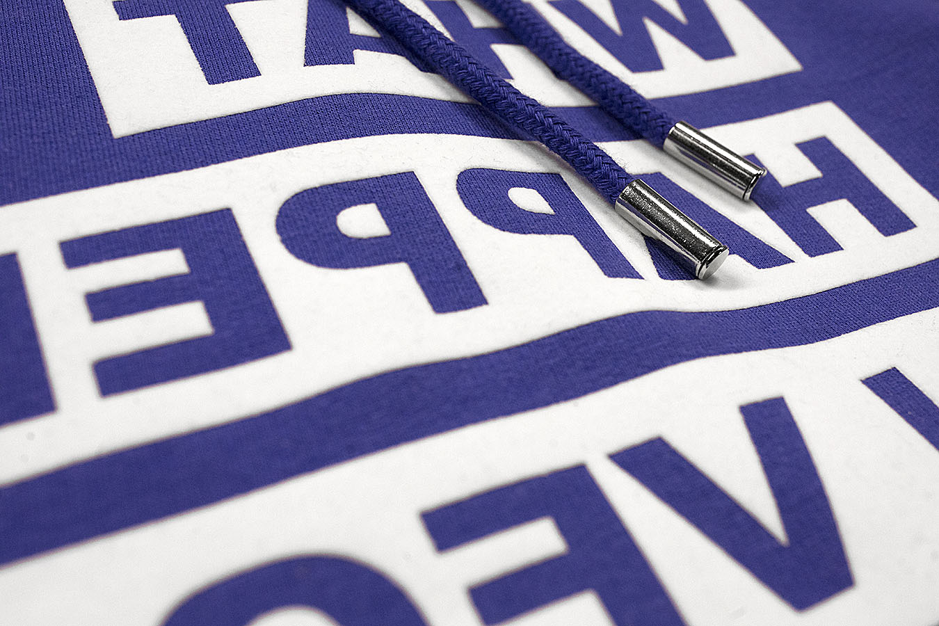 Bluza z kapturem WHAT HAPPENS IN VEGAS STAYS IN... - obrazek 4